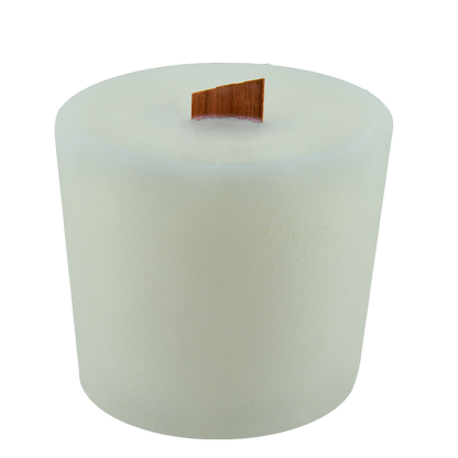 Side view of Eukalele wick slip—green refill insert scented with eucalyptus and spearmint